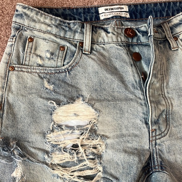 One teaspoon denim baggy ripped shorts - Picture 2 of 4